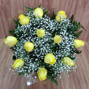Buquê de 12 rosas amarelas