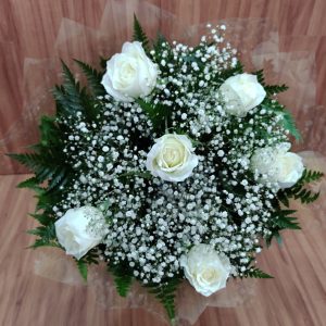 Buquê de 6 rosas brancas